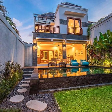 Villa Hitam Putih Legian Bali Семіньяк Екстер'єр фото