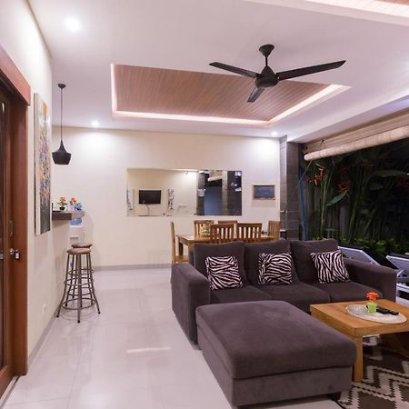 Villa Hitam Putih Legian Bali Семіньяк Екстер'єр фото