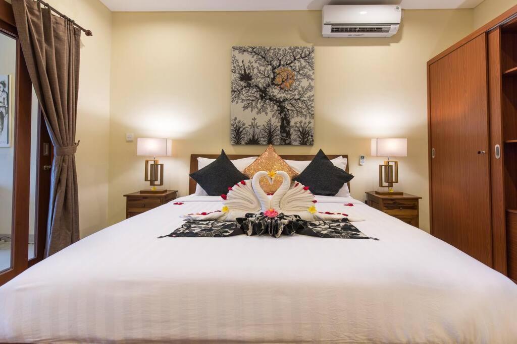 Villa Hitam Putih Legian Bali Семіньяк Екстер'єр фото